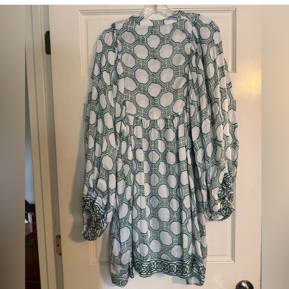 CLARA THE LABEL print Long Sleeve Dress - Picture 2 of 4